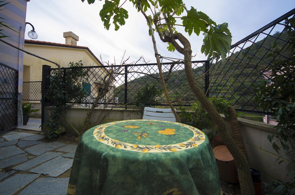 In Tracastello - Air Cond - Parking Not Included - Hotel Riomaggiore Room photo