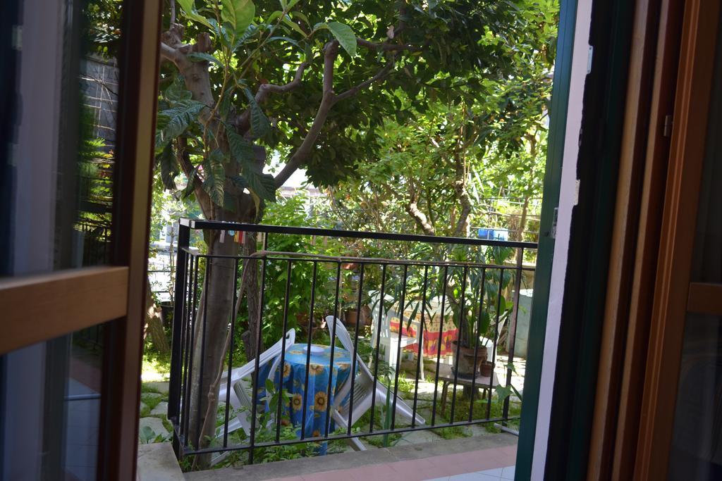 In Tracastello - Air Cond - Parking Not Included - Hotel Riomaggiore Exterior photo